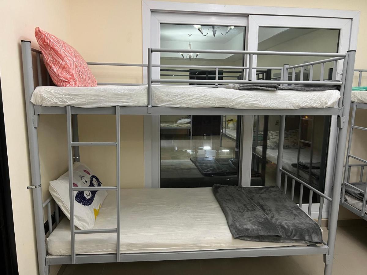 Grand Pearl Hostel For Boys 迪拜 外观 照片