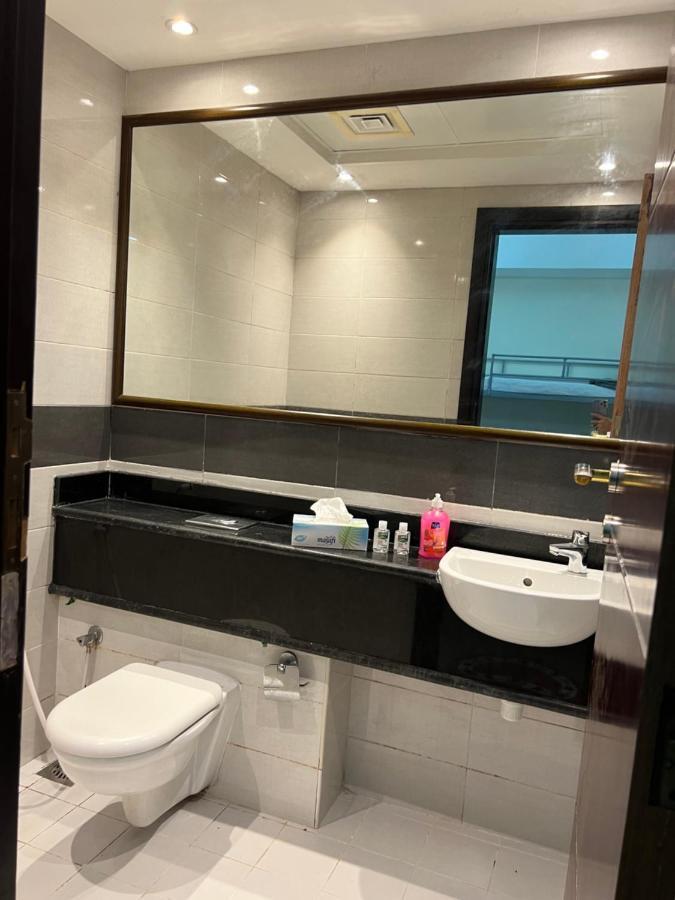 Grand Pearl Hostel For Boys 迪拜 外观 照片