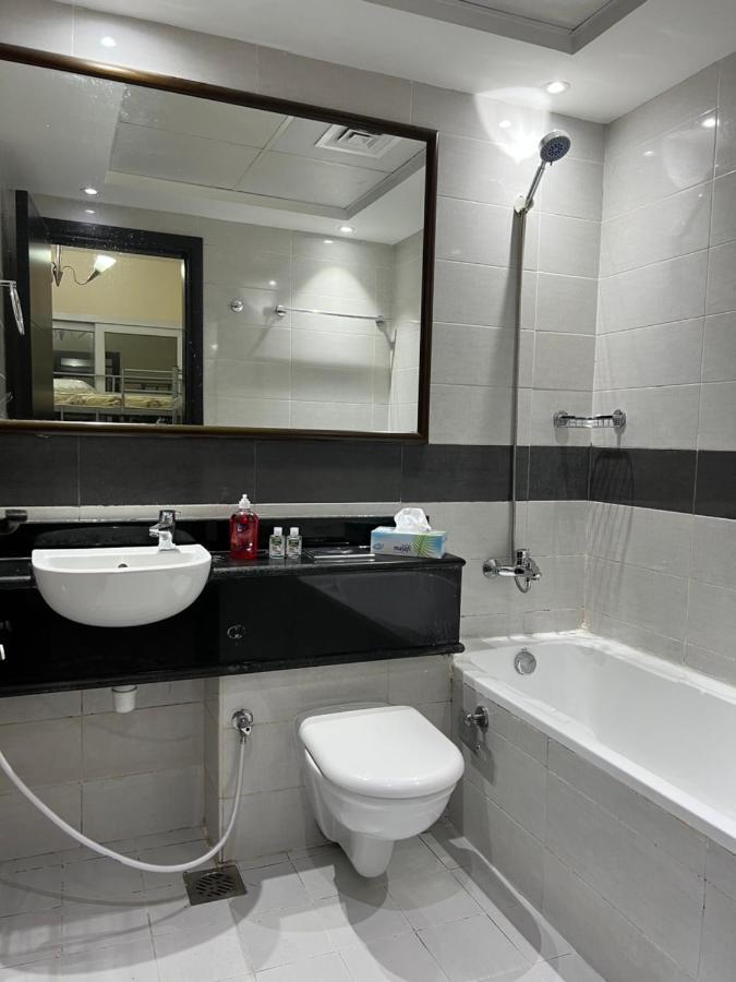 Grand Pearl Hostel For Boys 迪拜 外观 照片